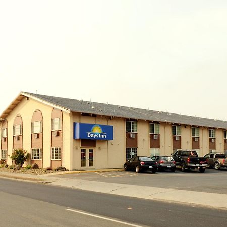 Days Inn By Wyndham Якіма Екстер'єр фото